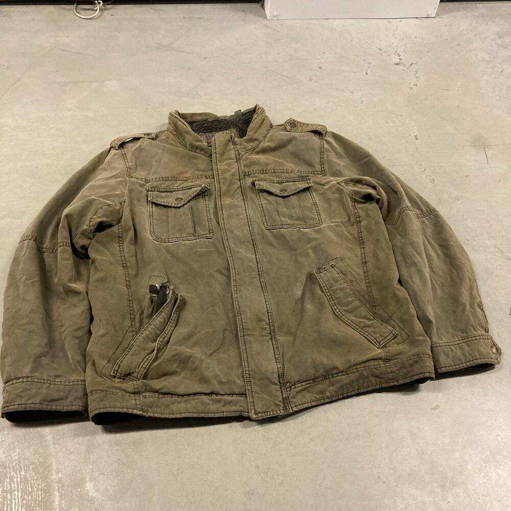 vintage y2k fur lined Levi’s jacket
